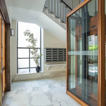 Vittoria Flat 18 - * Milán